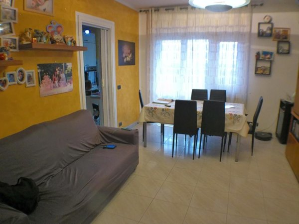 appartamento in vendita a Carrara in zona Avenza