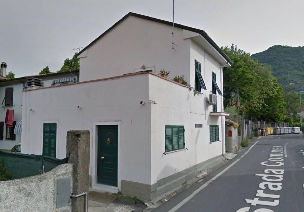 appartamento in vendita a Carrara in zona Fossone