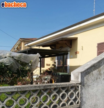 appartamento in vendita a Carrara in zona Fossone