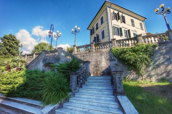 casa indipendente in vendita a Carrara in zona Bonascola