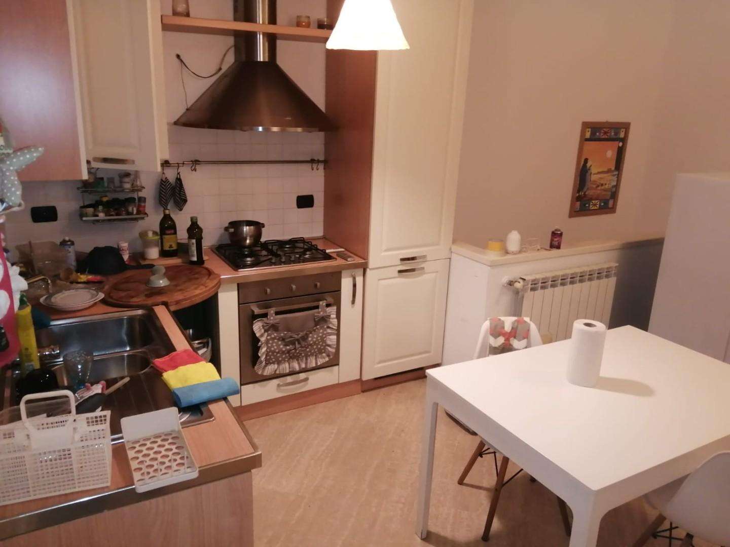 appartamento in vendita a Carrara in zona Marina di Carrara
