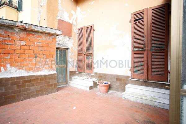 appartamento in vendita a Carrara in zona Torano