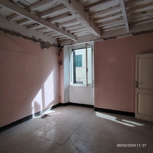 appartamento in vendita a Carrara in zona Centro Città