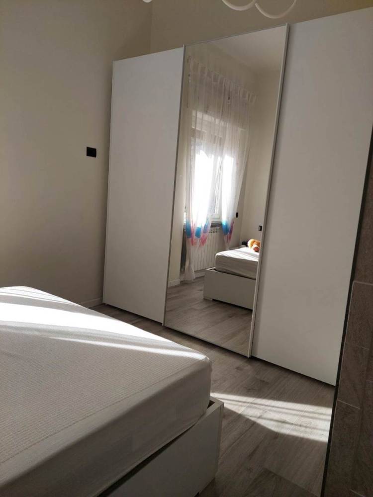 appartamento in vendita a Carrara in zona Marina di Carrara