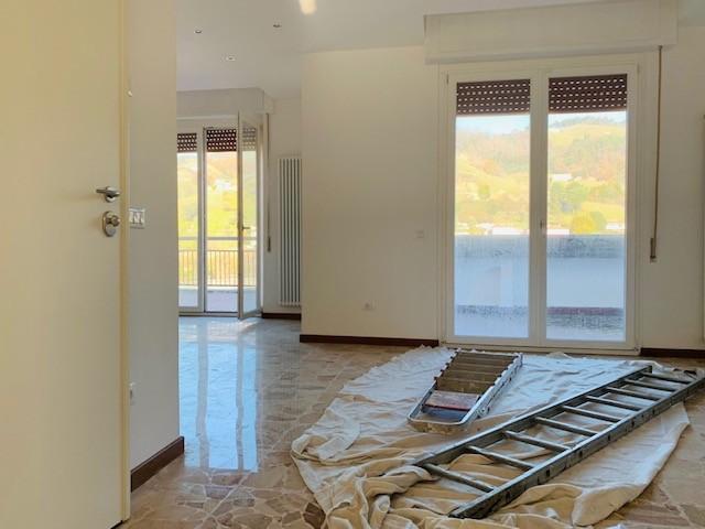appartamento in vendita a Carrara in zona Fossola