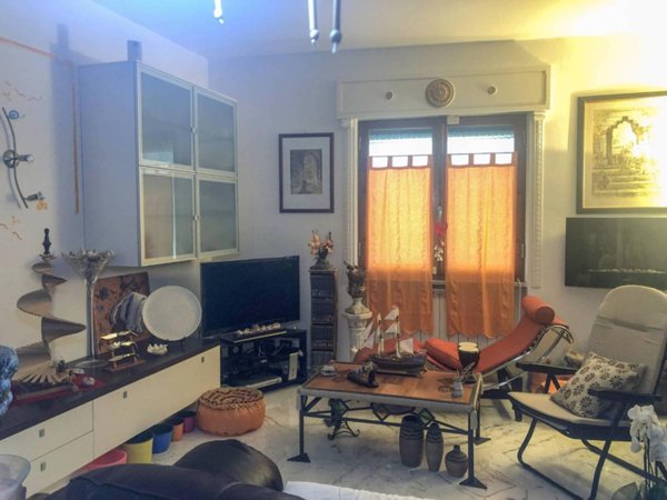 appartamento in vendita a Carrara in zona Centro Città
