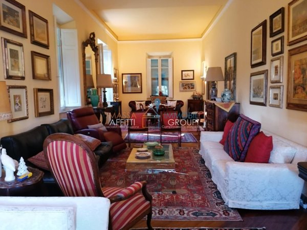 casa indipendente in vendita a Carrara in zona Stadio