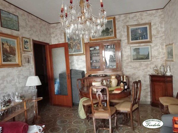 appartamento in vendita a Carrara in zona Avenza