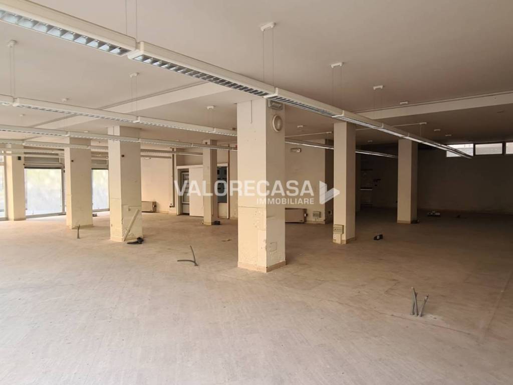 ufficio in vendita a Carrara in zona Centro Città