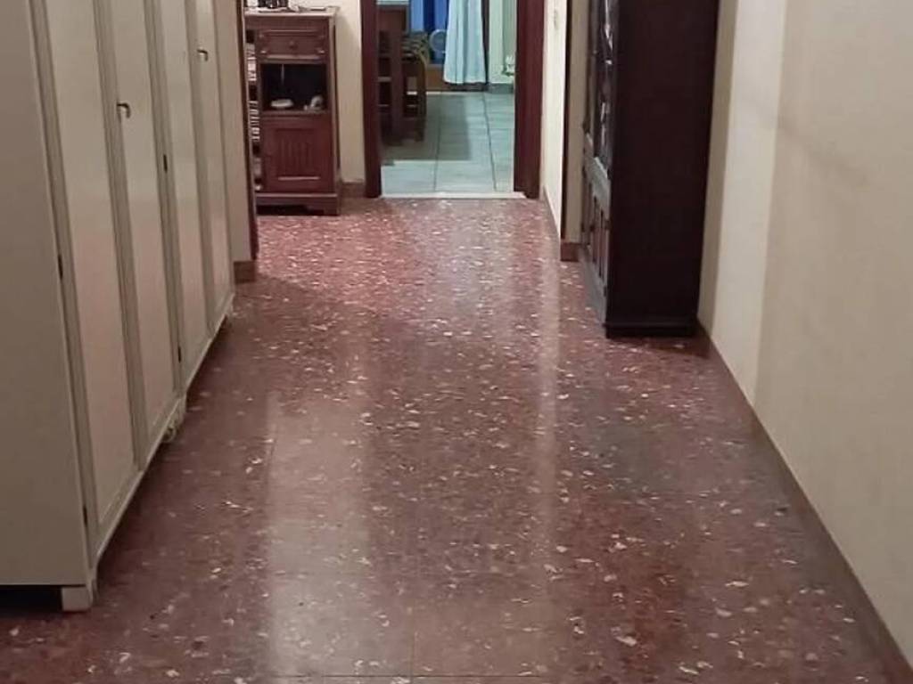appartamento in vendita a Carrara in zona Marina di Carrara