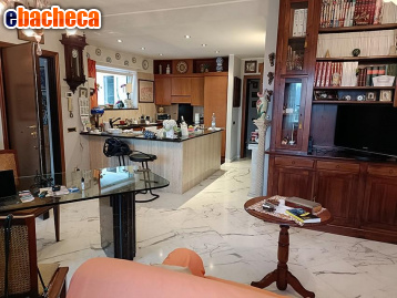 appartamento in vendita a Carrara
