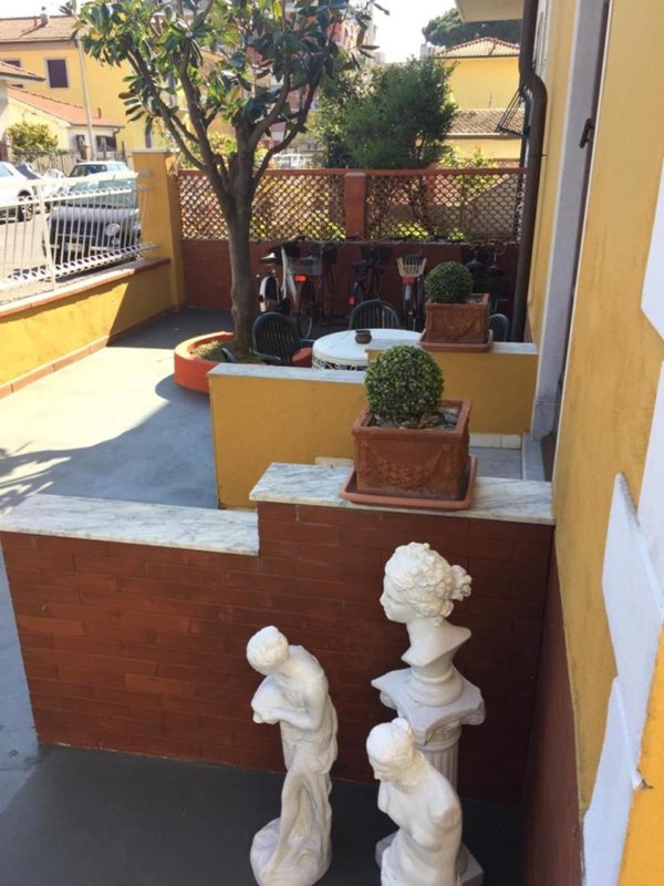 casa indipendente in affitto a Carrara in zona Marina di Carrara