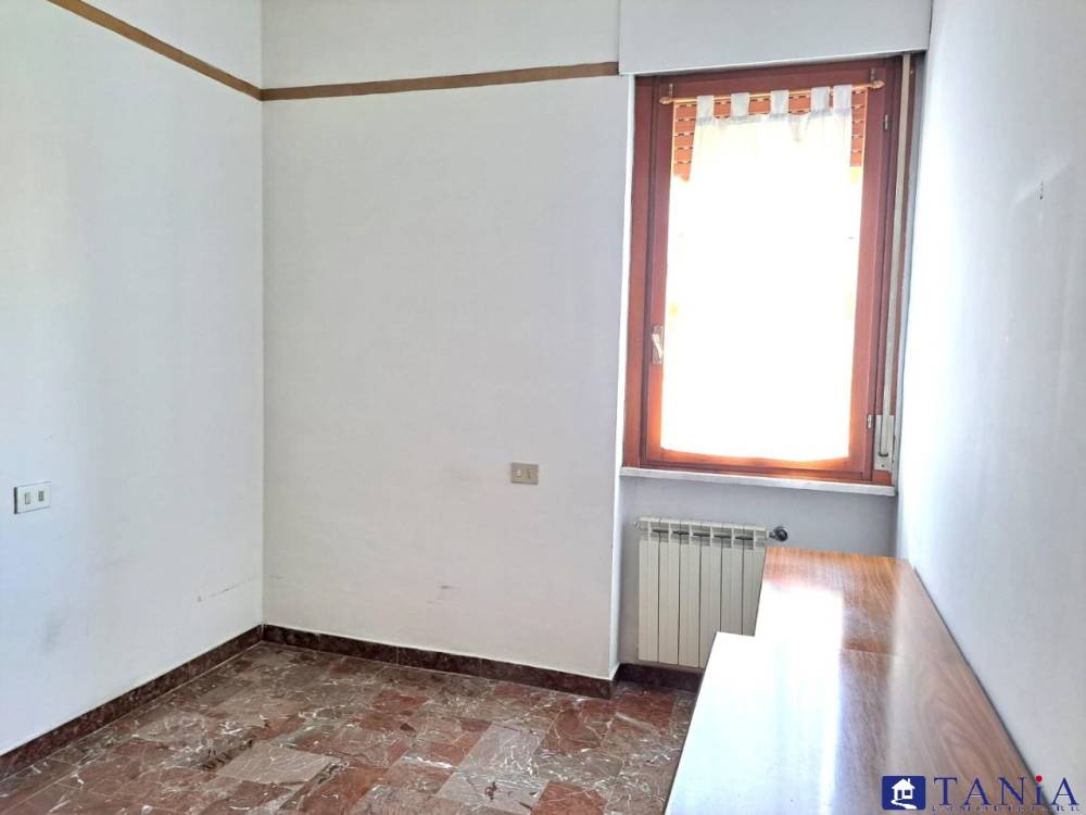 appartamento in vendita a Carrara in zona Marina di Carrara