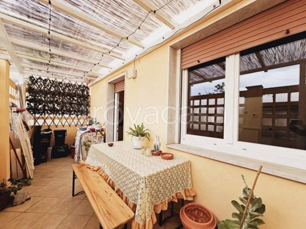 appartamento in vendita a Carrara in zona Marina di Carrara
