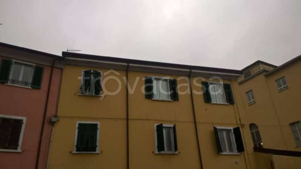 appartamento in vendita a Carrara in zona Centro Città