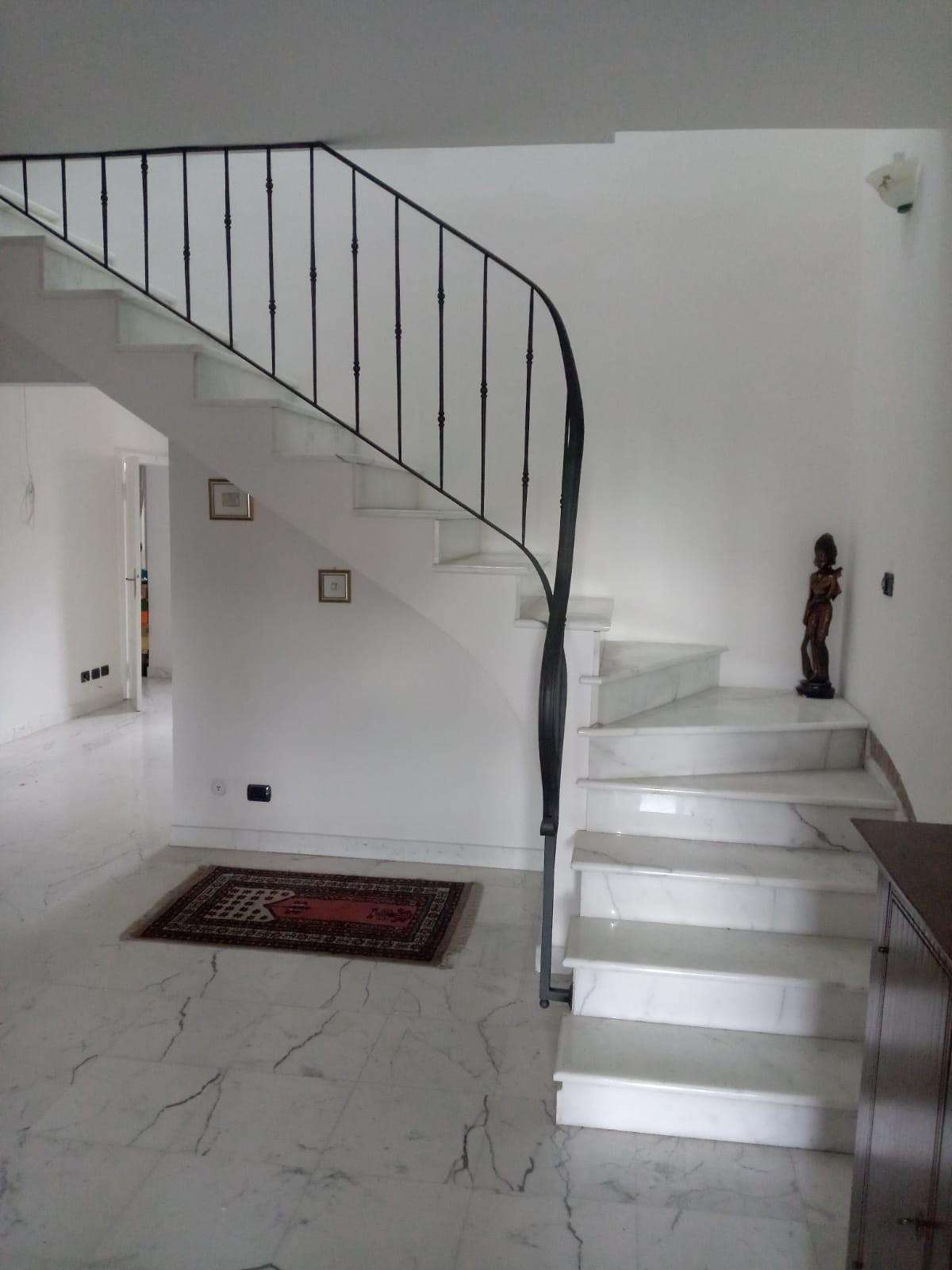 appartamento in vendita a Carrara in zona Marina di Carrara
