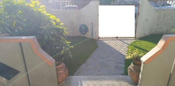 casa indipendente in vendita a Carrara in zona Avenza