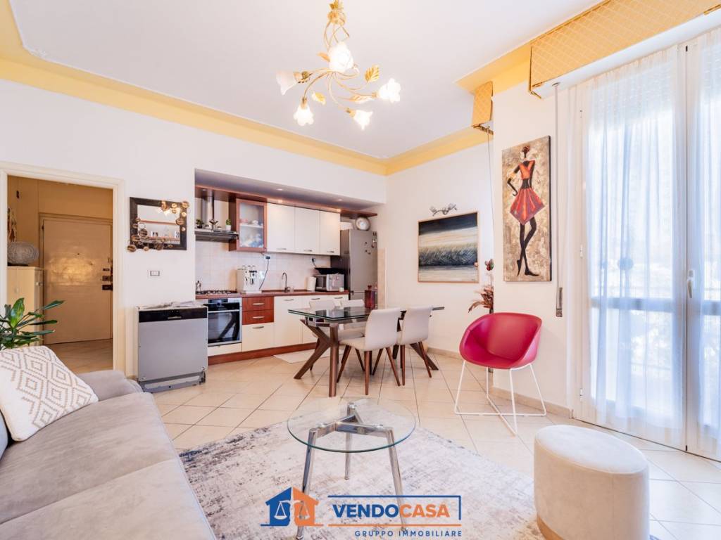 appartamento in vendita a Carrara in zona Marasio