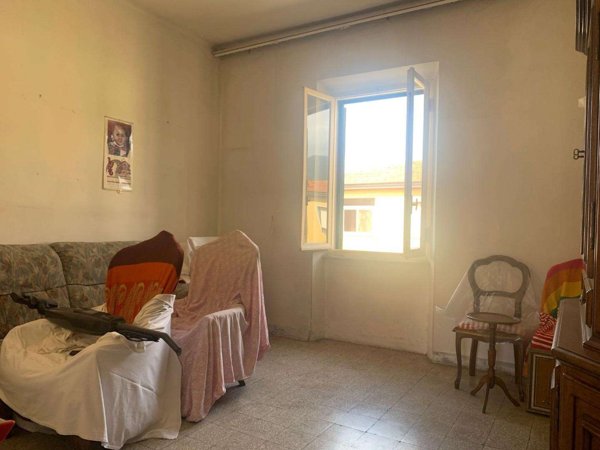 appartamento in vendita a Carrara in zona Stadio