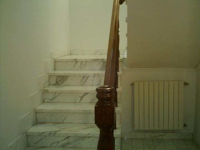 casa indipendente in vendita a Carrara in zona Centro Città