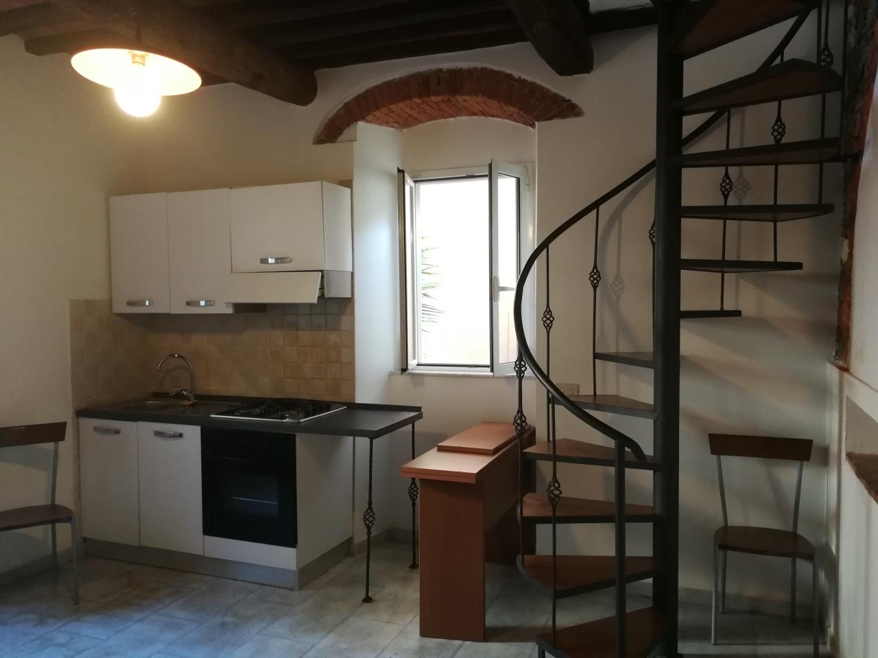 appartamento in vendita a Carrara