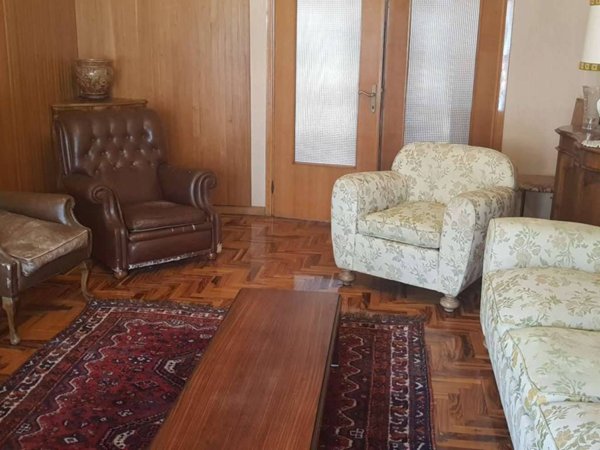 appartamento in vendita a Carrara in zona Centro Città
