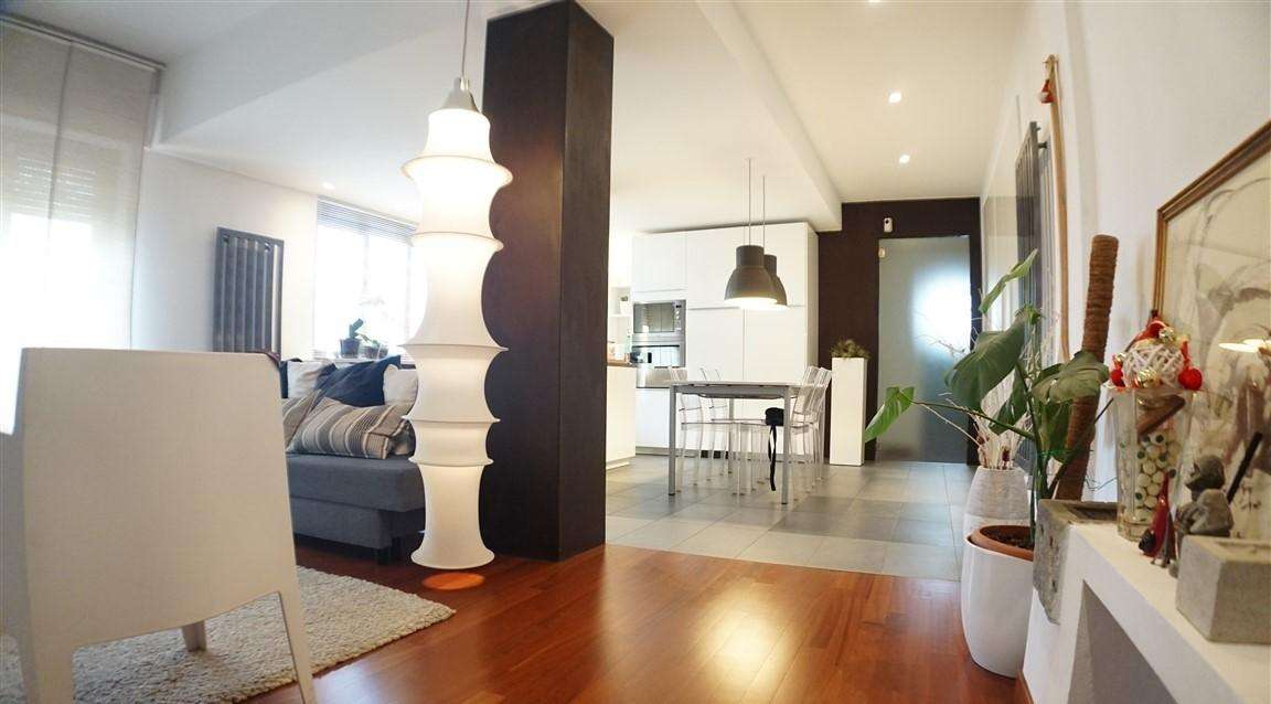 appartamento in vendita a Carrara in zona Marina di Carrara