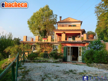 appartamento in vendita a Carrara in zona Nazzano