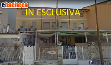 negozio in vendita a Carrara in zona Marina di Carrara