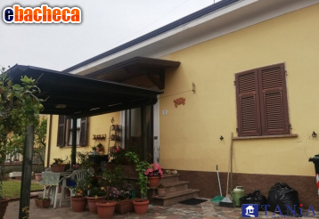 appartamento in vendita a Carrara in zona Fossone