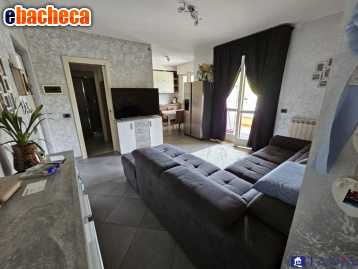 appartamento in vendita a Carrara in zona Nazzano