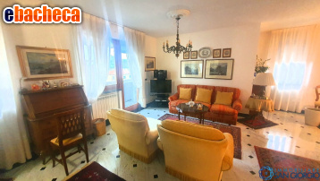 appartamento in vendita a Carrara in zona Marina di Carrara