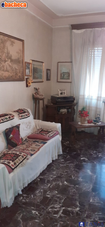 appartamento in vendita a Carrara in zona Fabbrica