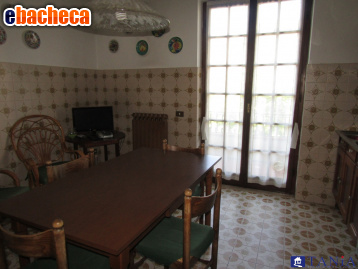 appartamento in vendita a Carrara in zona Avenza