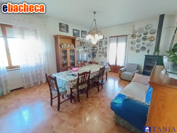 appartamento in vendita a Carrara in zona Avenza