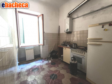 appartamento in vendita a Carrara in zona Centro Città