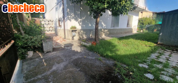 appartamento in vendita a Carrara in zona Avenza