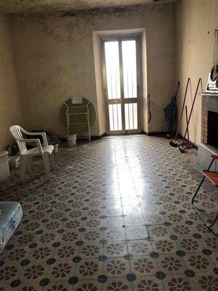 appartamento in vendita a Carrara in zona Centro Città