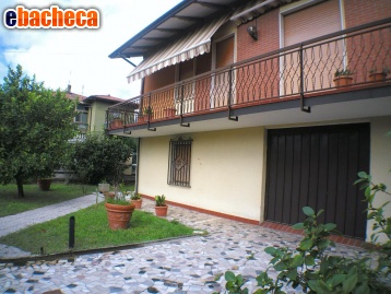 appartamento in vendita a Carrara in zona Avenza
