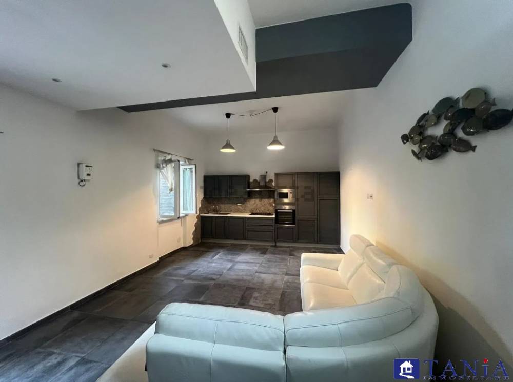 casa indipendente in vendita a Carrara in zona Marina di Carrara