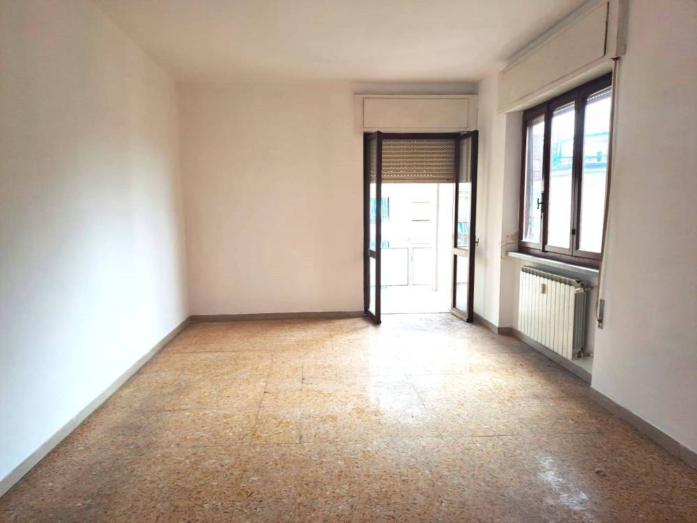 appartamento in vendita a Carrara in zona Marina di Carrara
