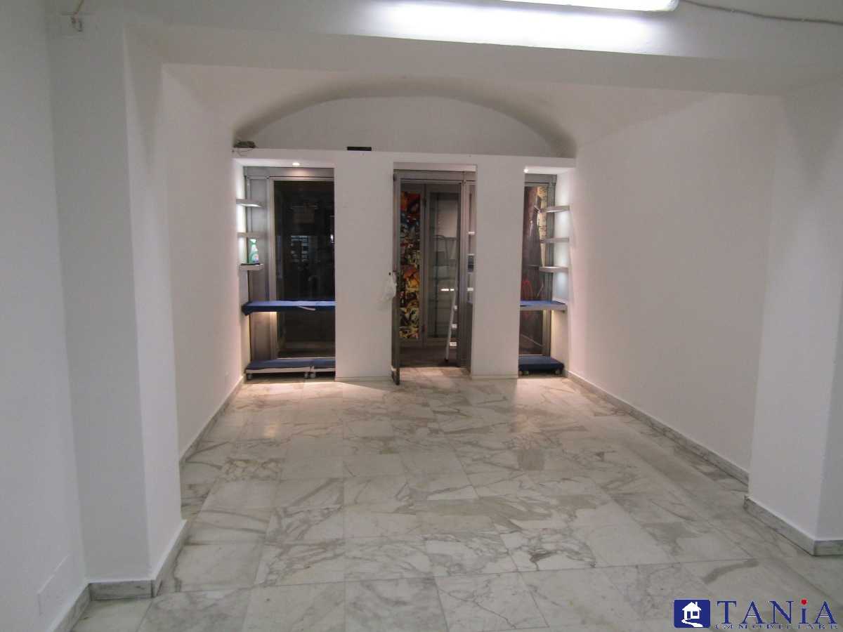 ufficio in vendita a Carrara
