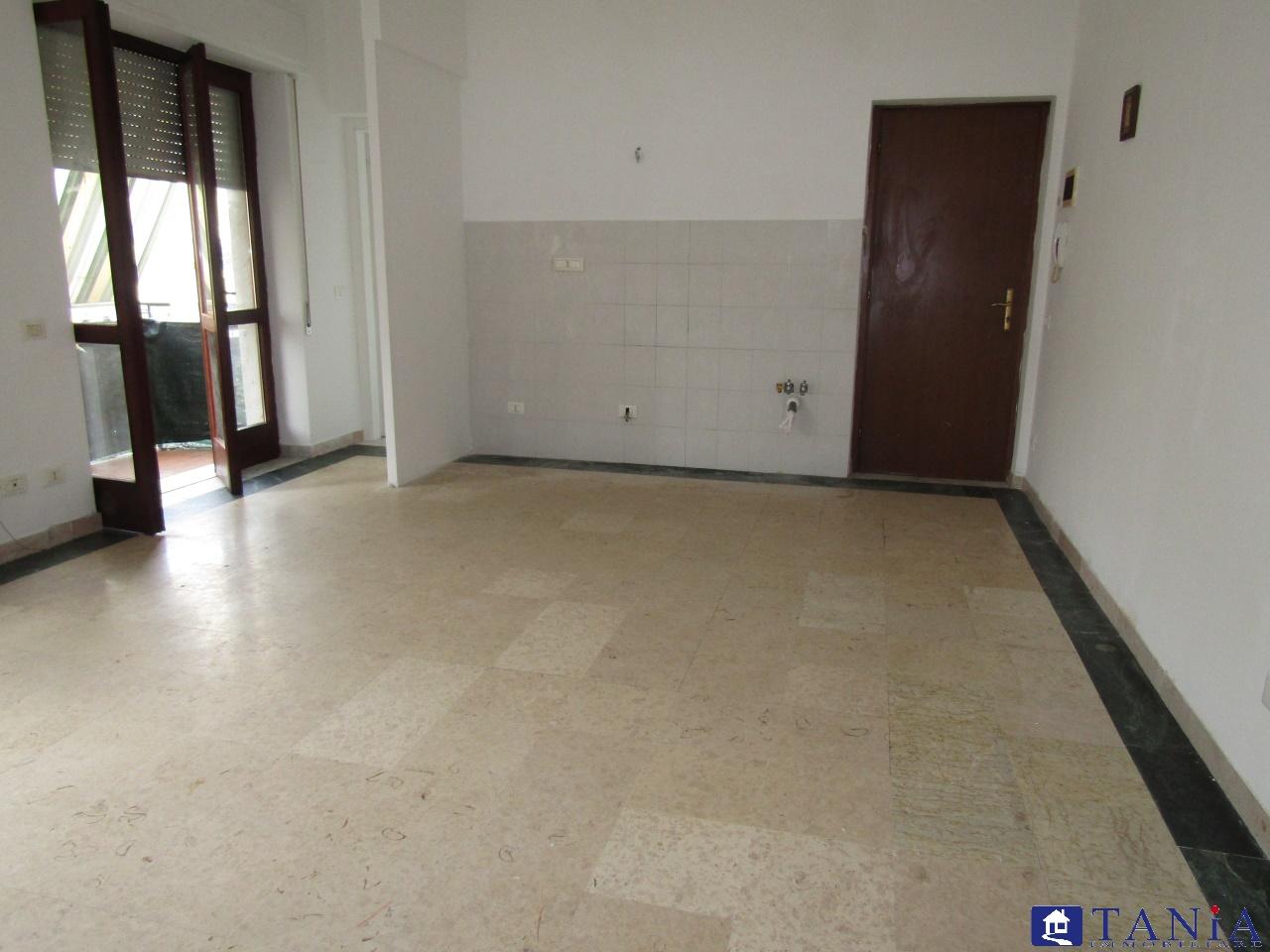 appartamento in vendita a Carrara in zona Marina di Carrara