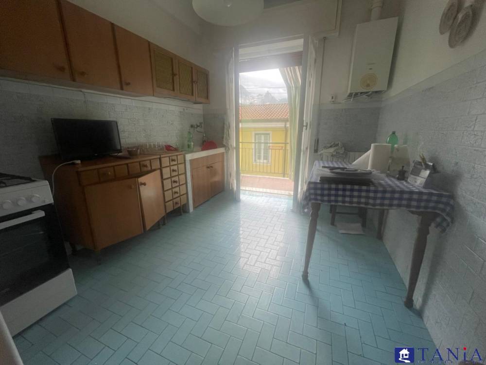 appartamento in vendita a Carrara in zona Marina di Carrara