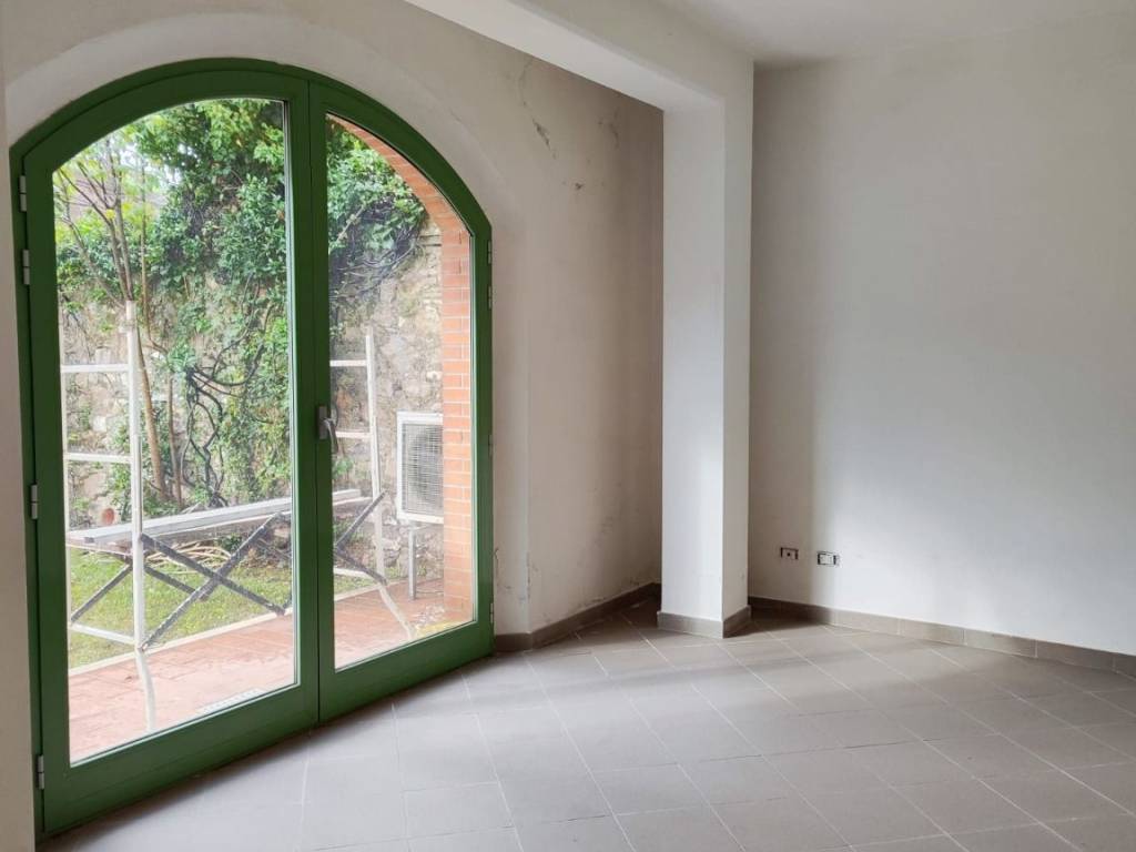 appartamento in vendita a Carrara