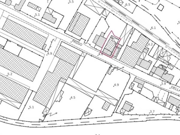 capannone in vendita a Carrara in zona Avenza