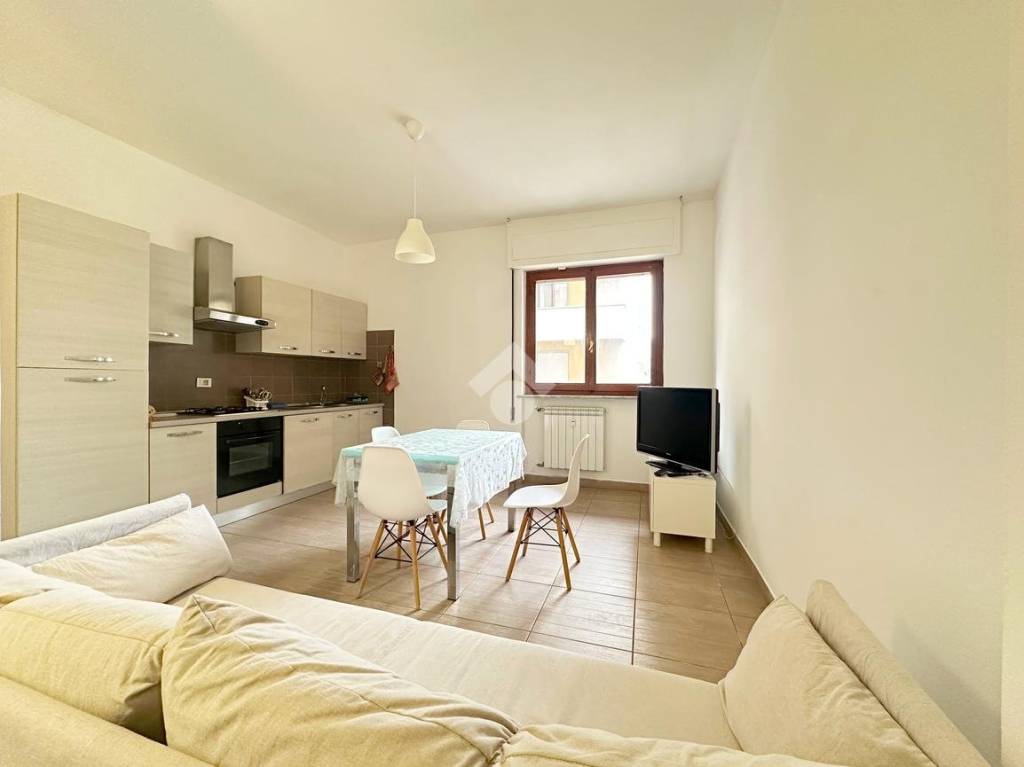 appartamento in vendita a Carrara in zona Marina di Carrara