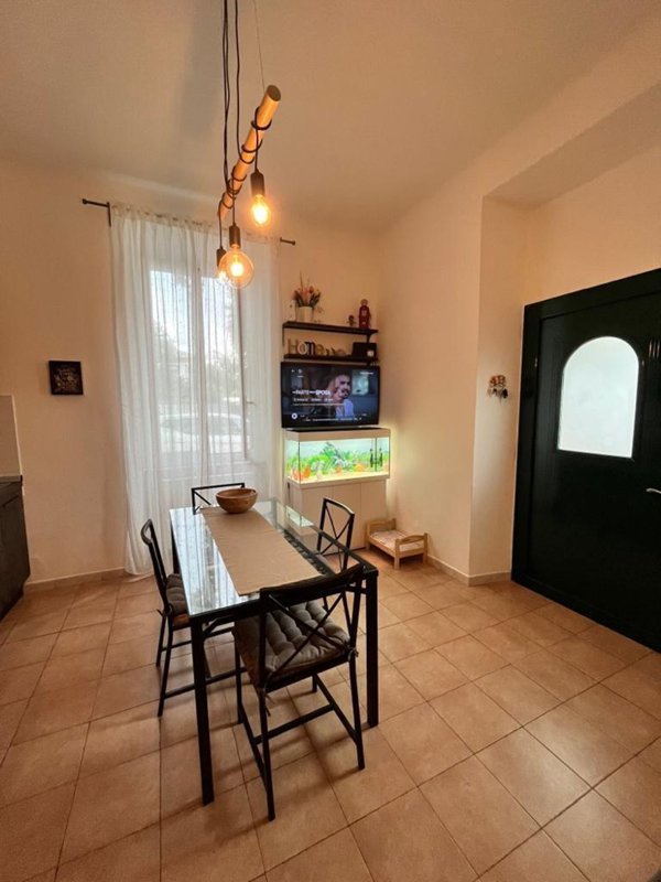 casa semindipendente in vendita a Carrara in zona Sant'Antonio