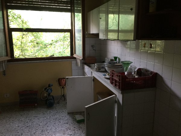appartamento in vendita a Carrara in zona Fossola