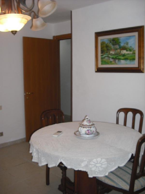 appartamento in vendita a Carrara in zona Marina di Carrara